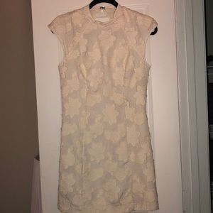 COPY - NWOT cream floral lace dress